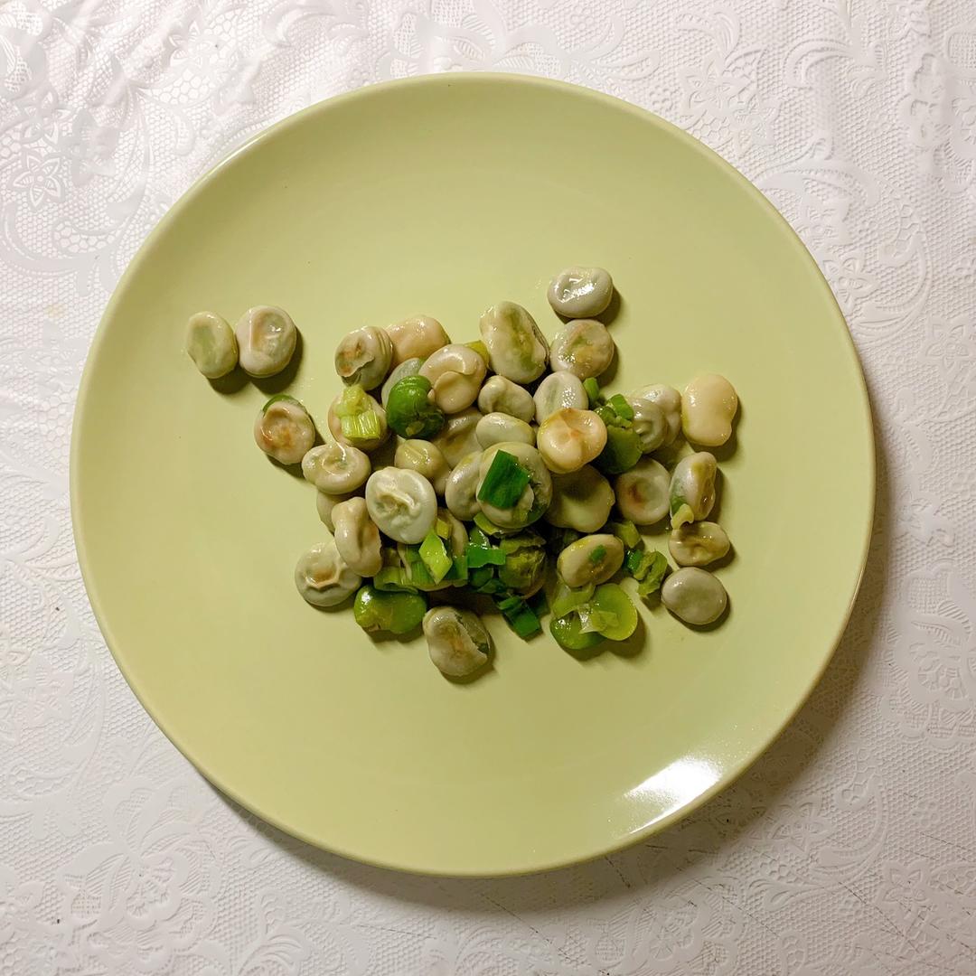 葱炒蚕豆