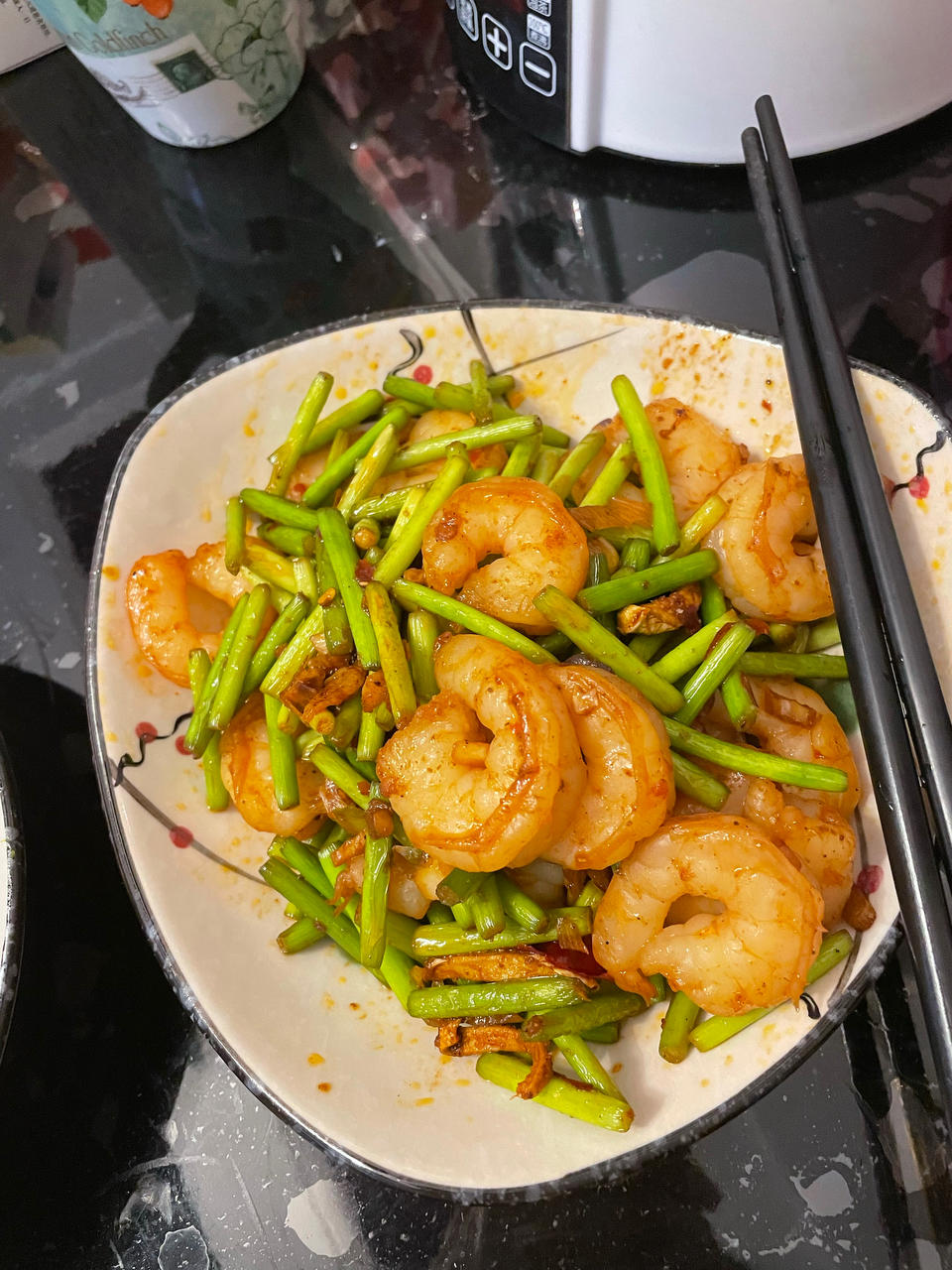 家常菜～香辣虾仁炒蒜苔