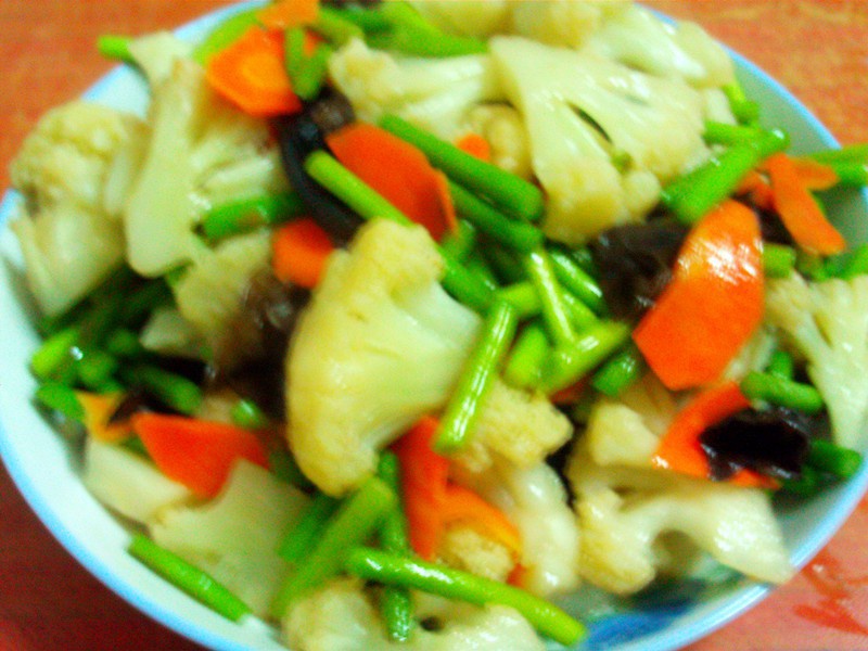 花椰菜炒木耳