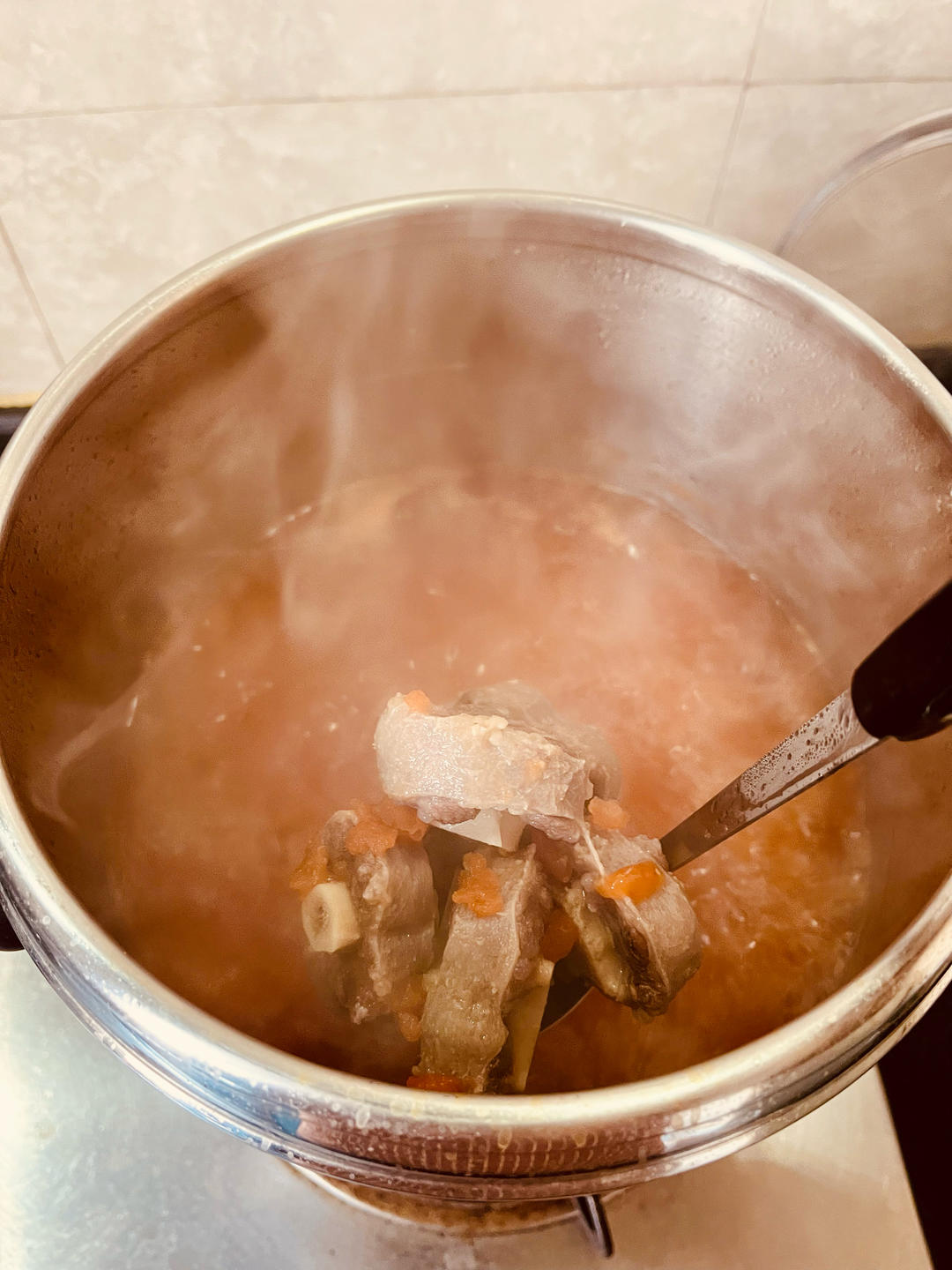 下雪夜，你需要温暖的--番茄牛尾骨汤