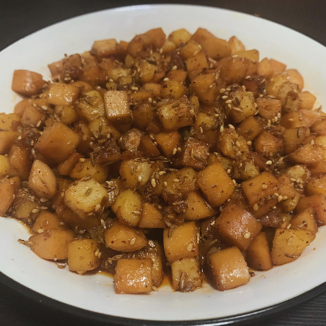 香辣过瘾的孜然土豆火腿，比路边摊还好吃