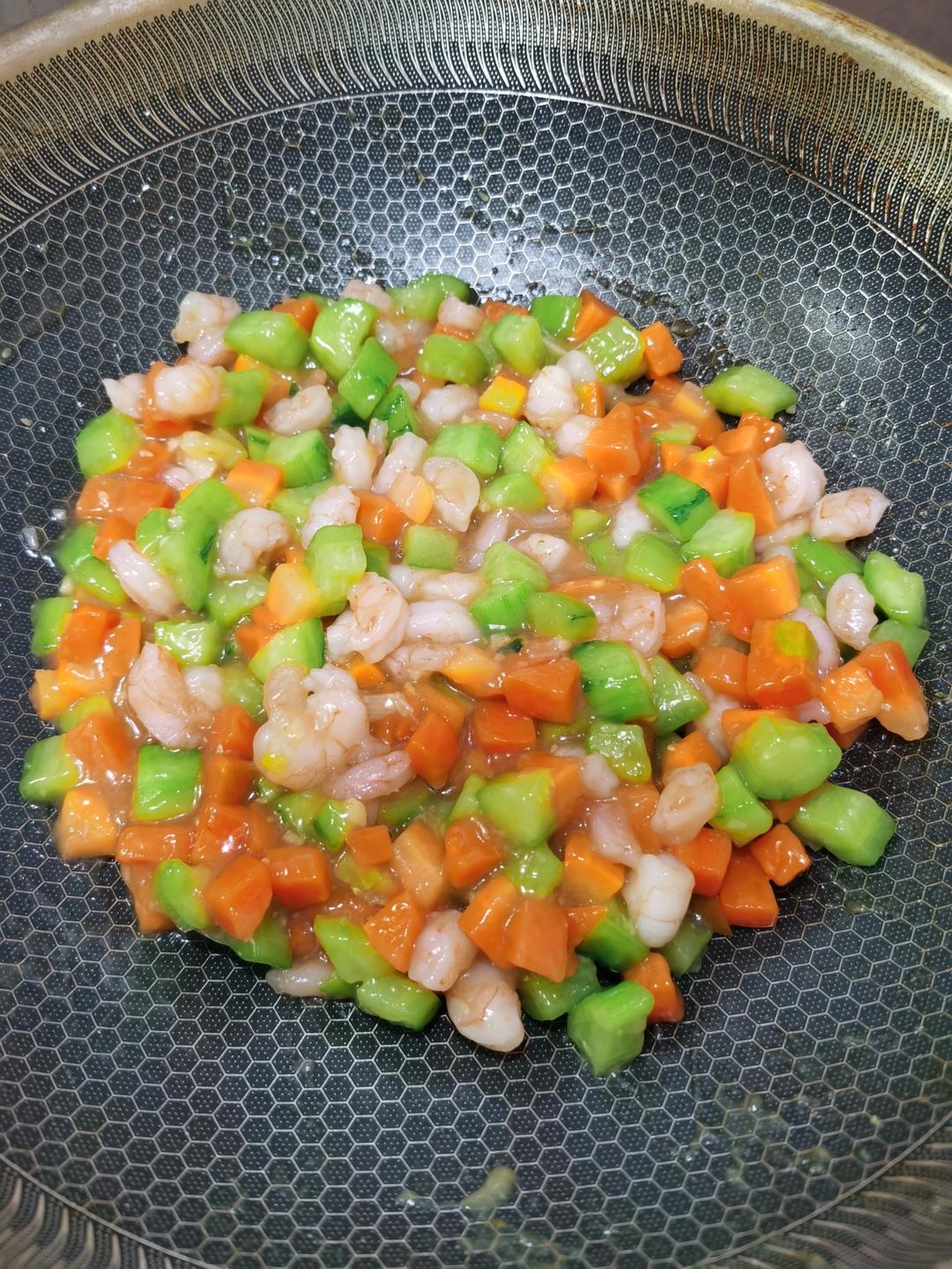 高颜值营养美味的刷脂菜！黄瓜炒虾仁