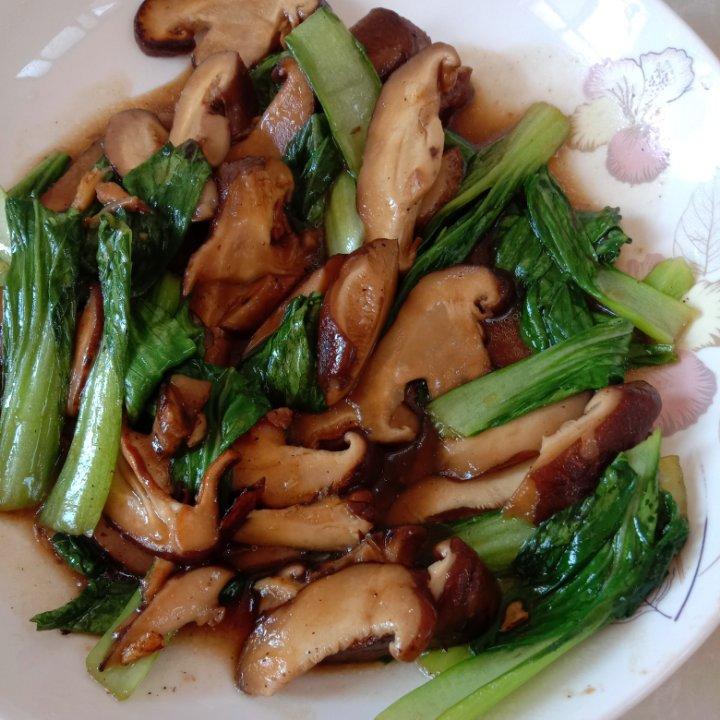 简易版香菇扒油菜