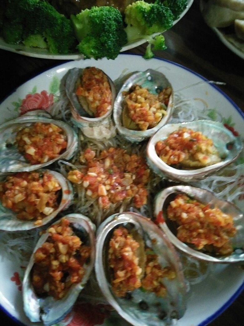 蒜蓉粉丝蒸鲍鱼