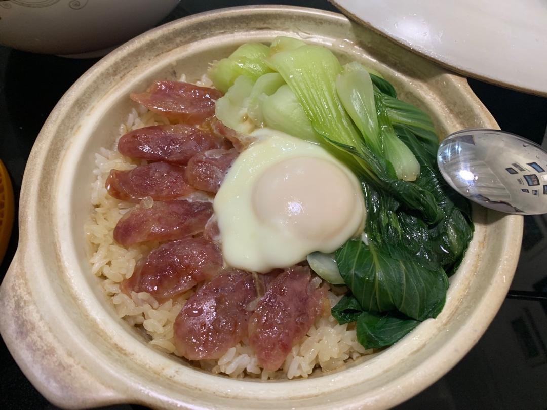 香肠煲仔饭