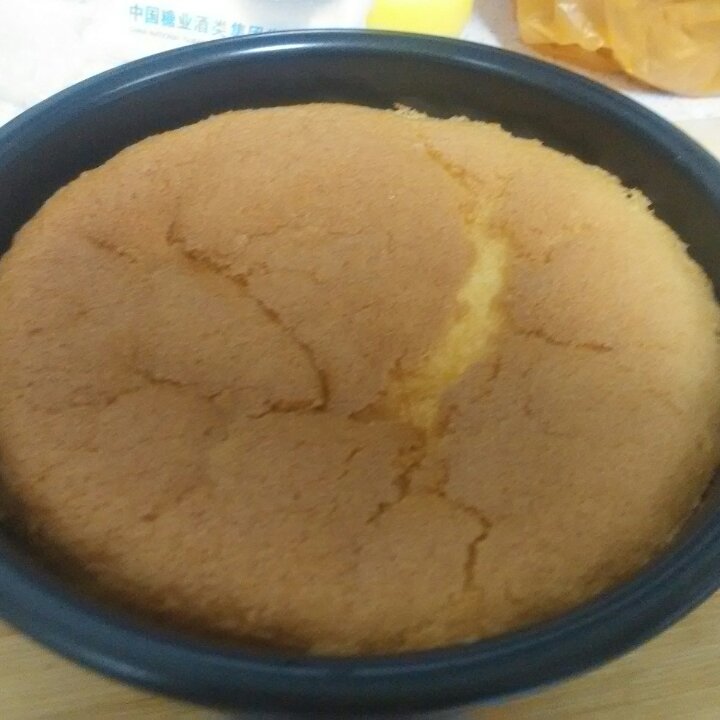 超简单完美戚风蛋糕（6寸2蛋）附打发、翻拌、脱模视频