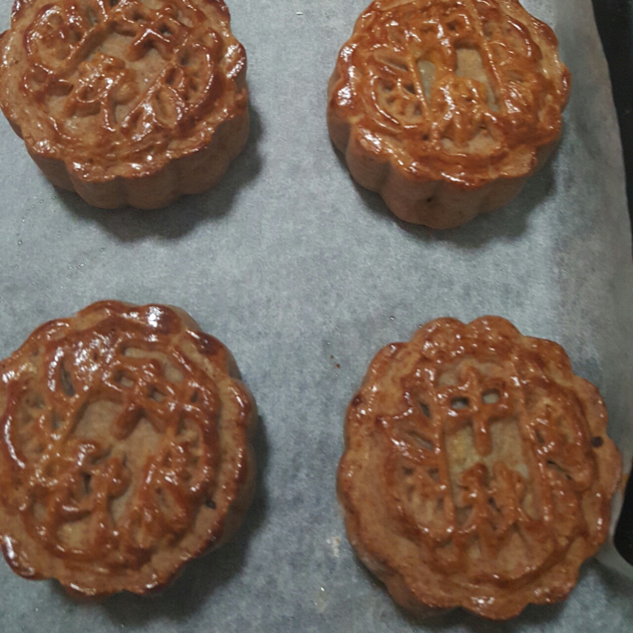 让新手也可以做出完美的广式豆沙蛋黄月饼