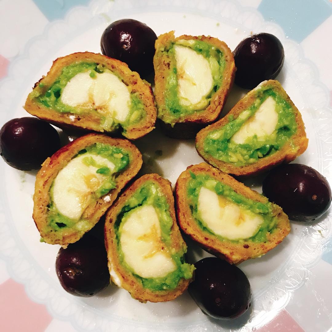 牛油果香蕉吐司卷