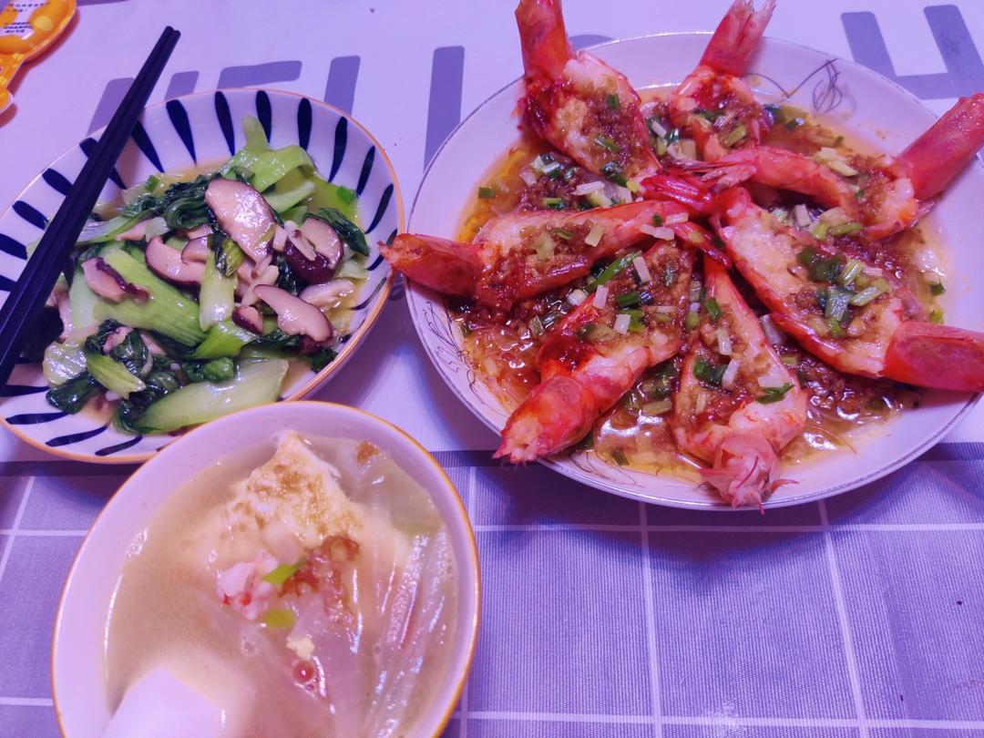 蒜蓉粉丝蒸虾