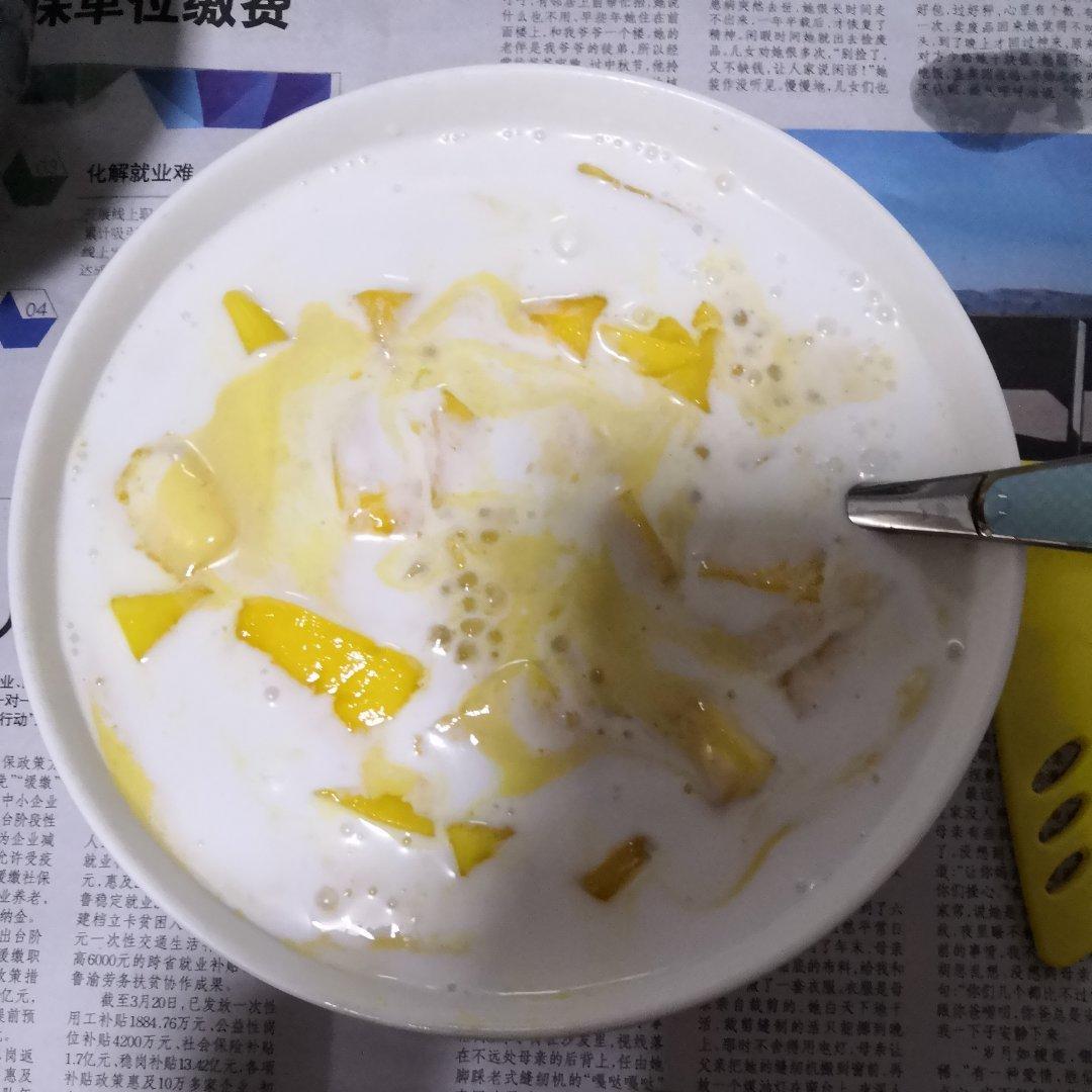 不输甜品店的杨枝甘露
