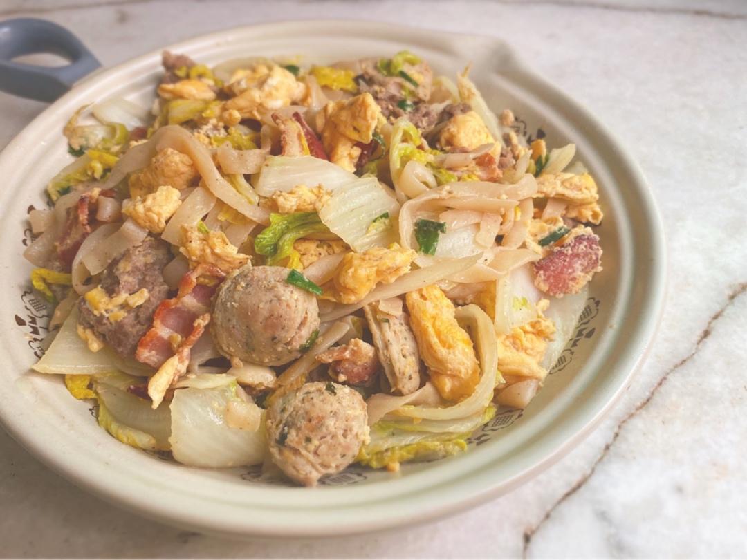 路边摊的炒河粉