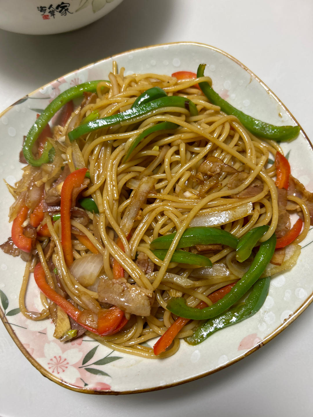 黑椒培根意面（附：自制黑胡椒酱做法）