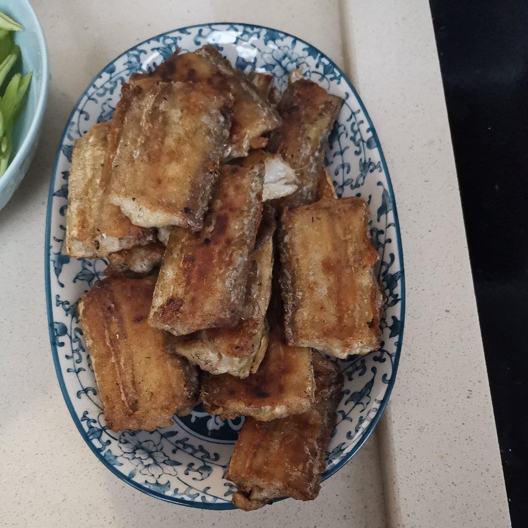 【香煎带鱼】附送超多煎鱼技巧~