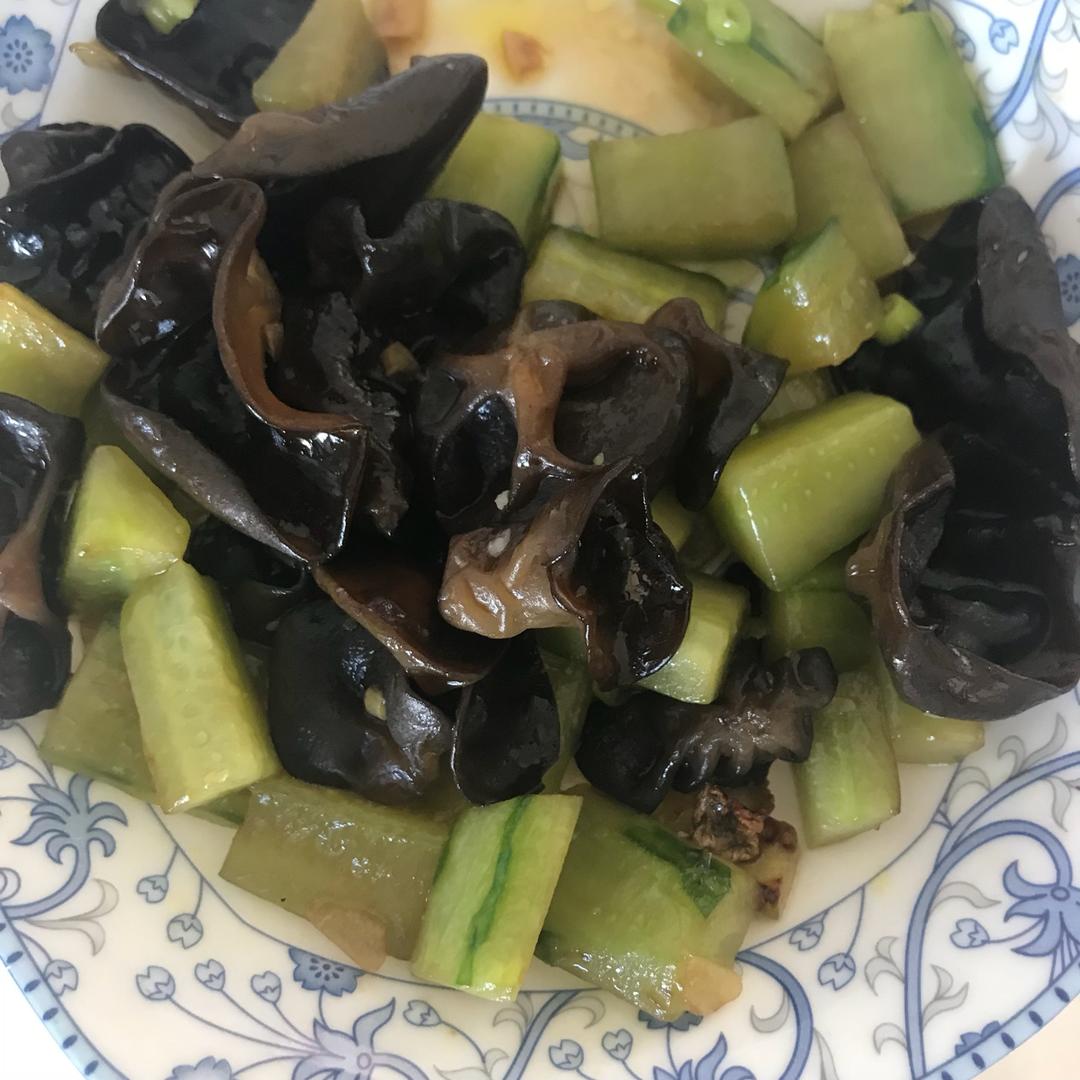 干锅耗油黄瓜