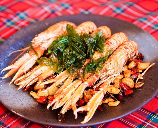 海螯虾两吃之金蒜豉香豆酥海螯虾的做法