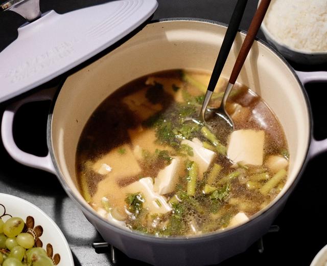 芦笋豆腐汤（北鼎铸铁锅食谱）的做法