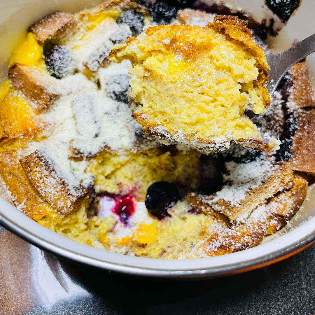 超简单的蛋奶烤吐司，奶香浓郁，松软可口