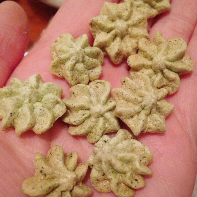 可可蛋白糖（消耗蛋清 草鸡简单好吃还不腻）