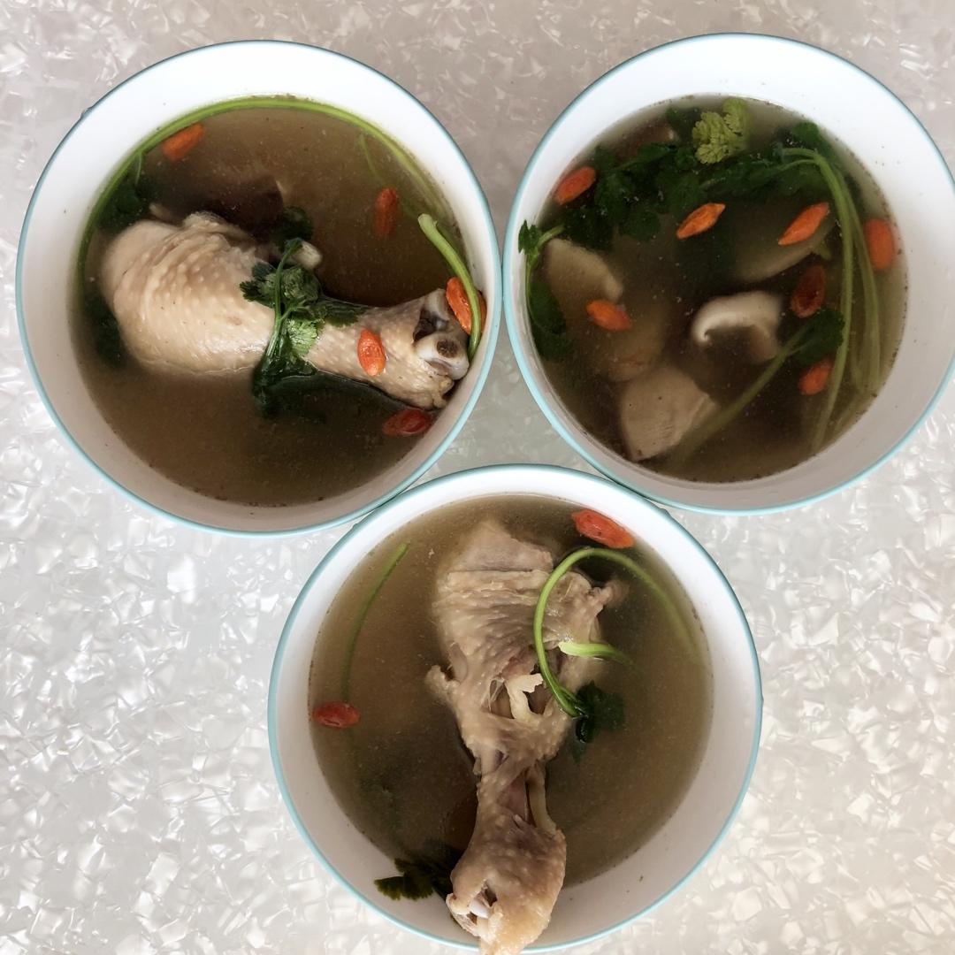 立秋后，这汤多炖给孩子喝，鲜香滋补，孩子多喝身体好