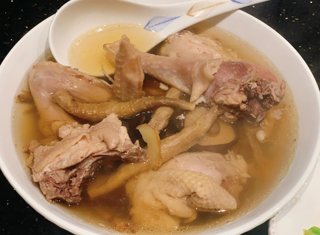 香菇老鸡汤