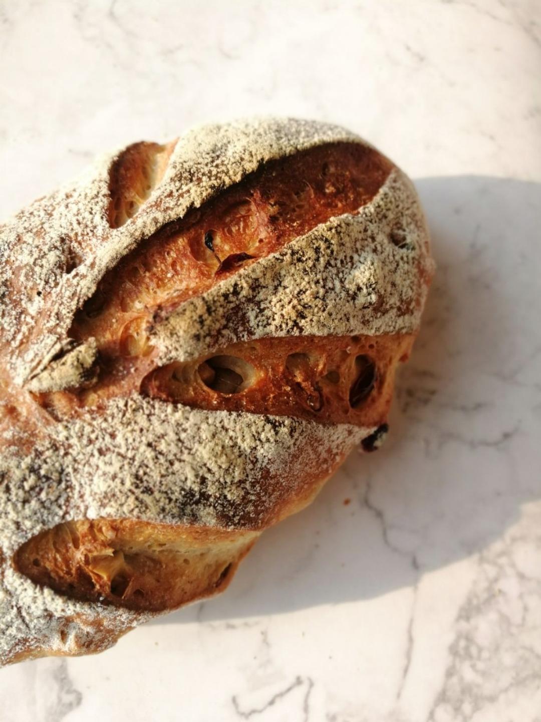 全麦核桃蔓越莓欧包（附整形详细手法）