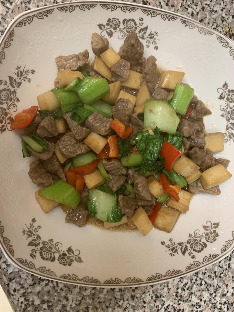 家常菜~杏鲍菇烧牛肉粒