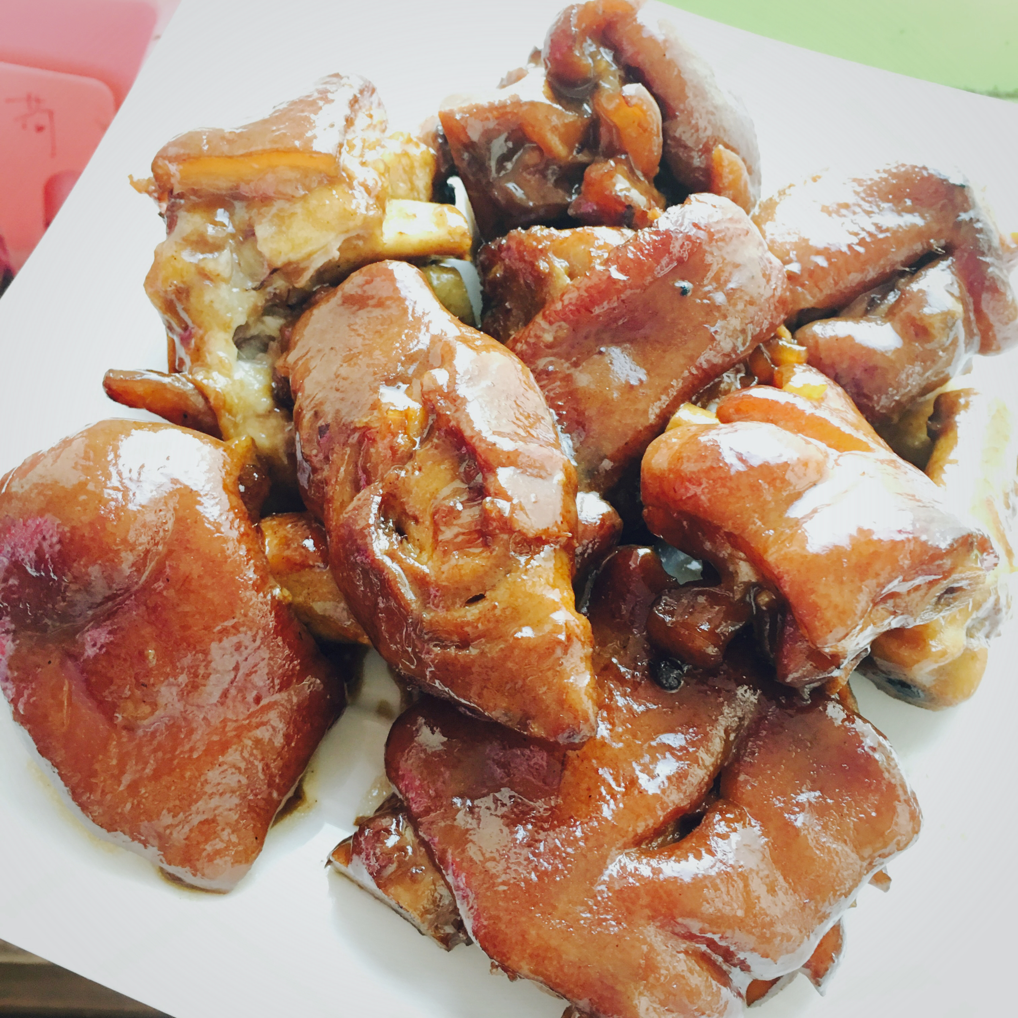 美味的家常菜：红烧猪蹄