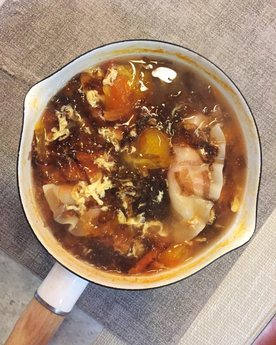 番茄汤抱饺子【健康一锅端】