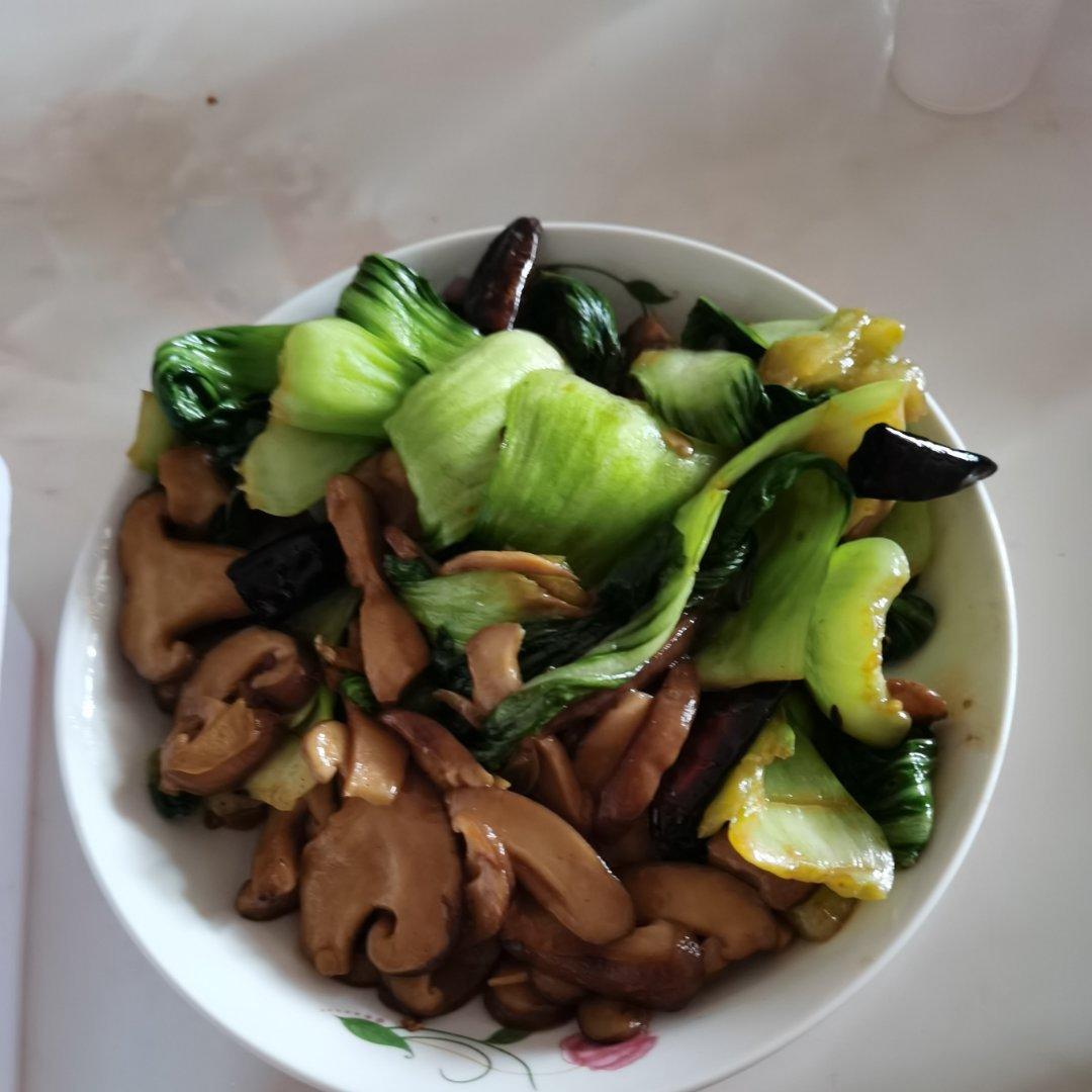香菇炒青菜