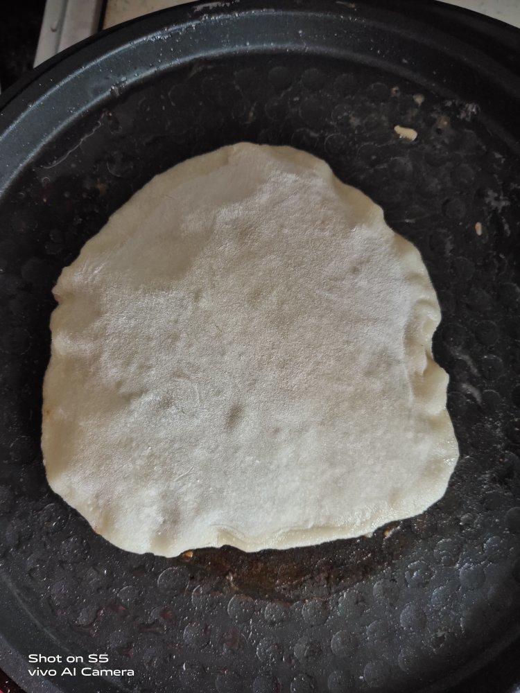 张张都鼓大泡的鸡蛋灌饼这样做不鼓大泡都难