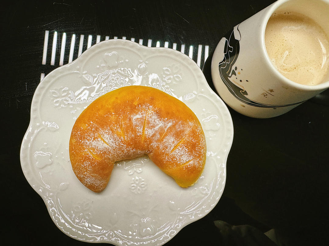 好吃到疯的南瓜奶酪软欧包