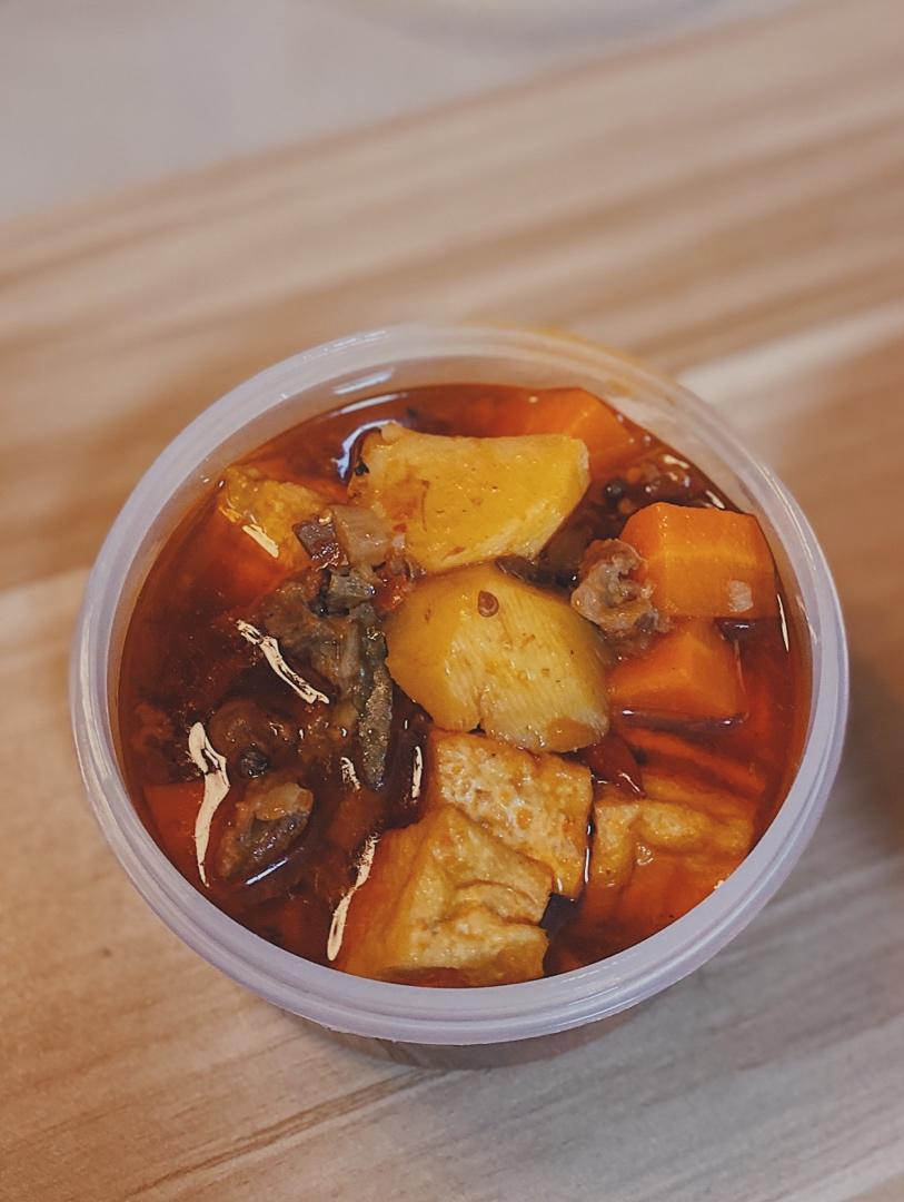 完胜刘一锅的 筋头巴脑炖土豆胡萝卜