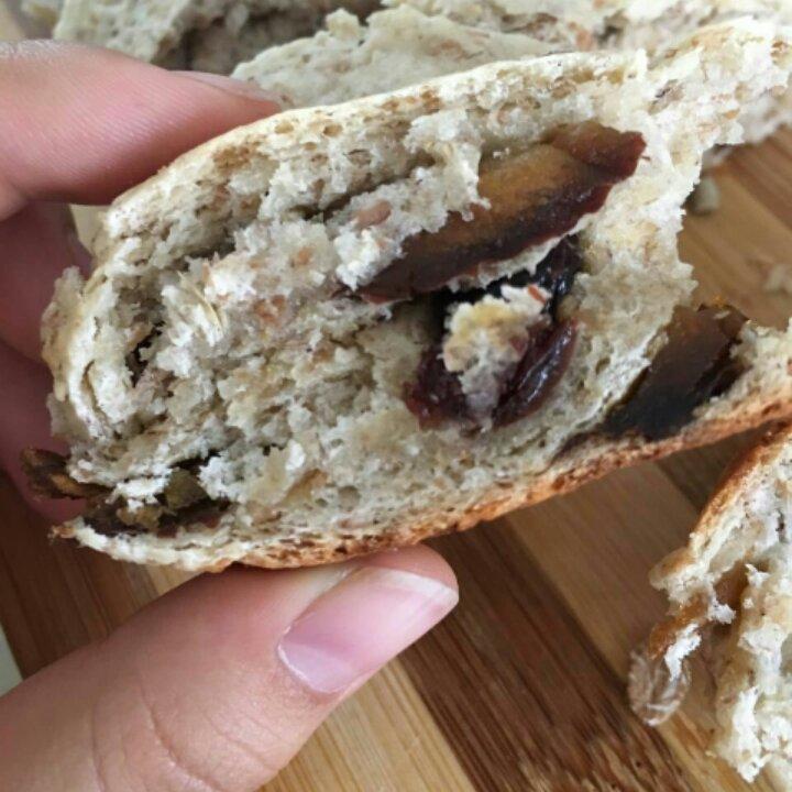 燕麦·核桃·葡萄干软欧包