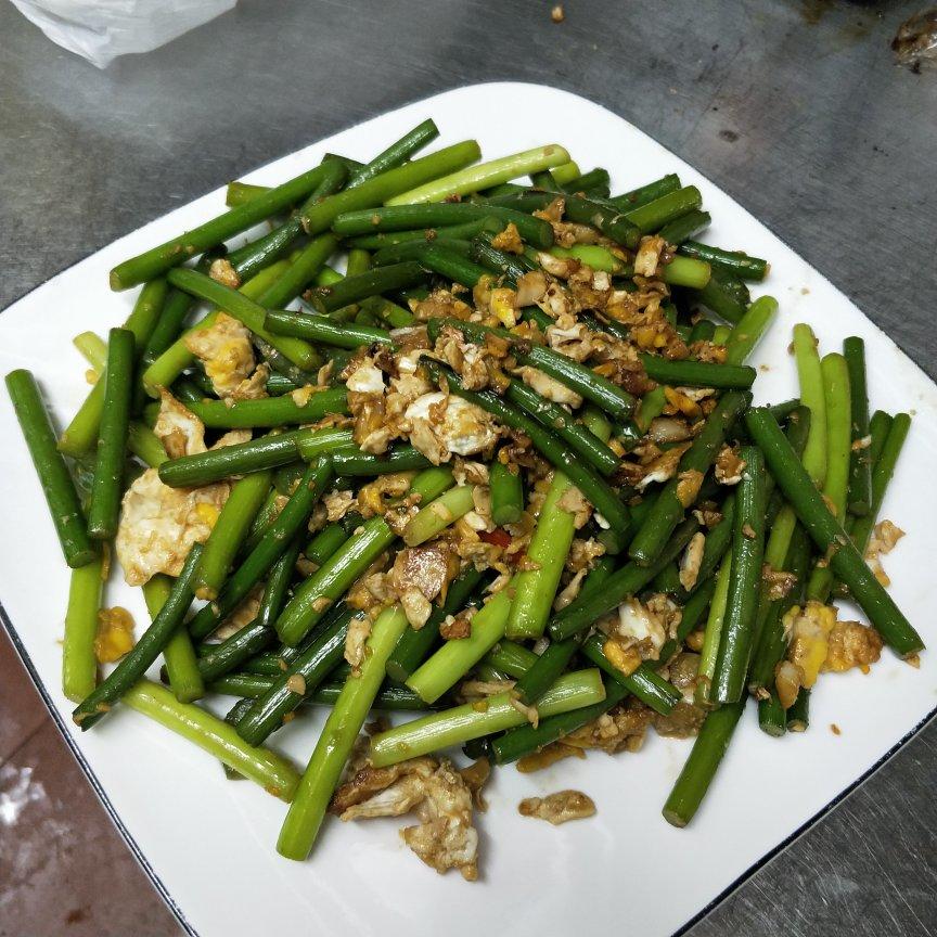 蒜苗炒鸡蛋