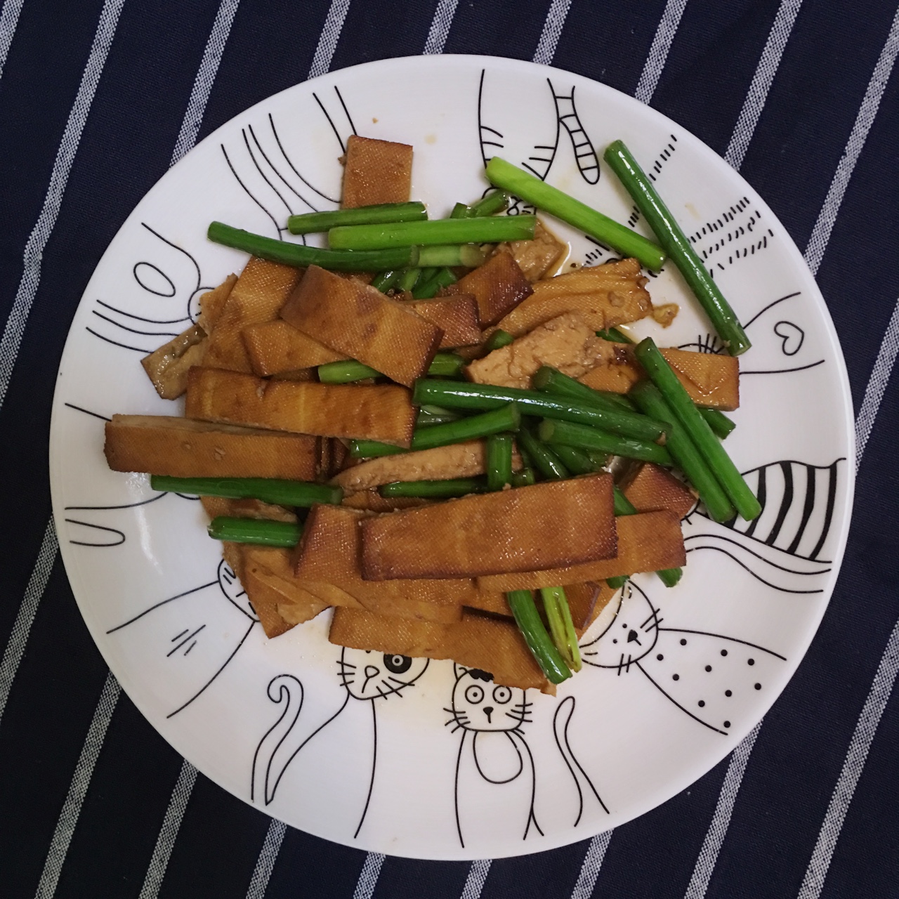 蒜薹香干（蒜苔）