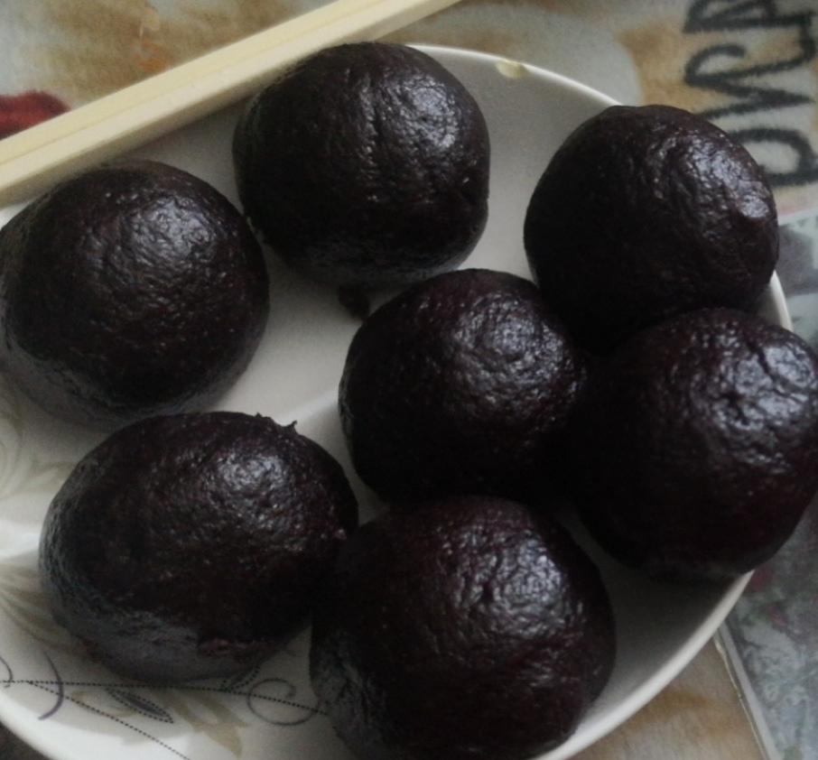 黑米馒头