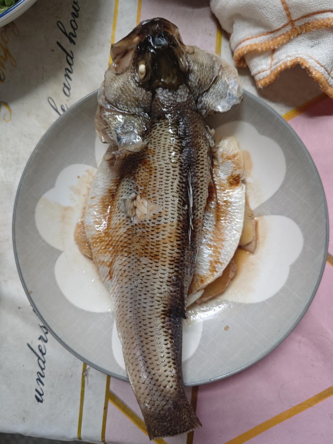 10分钟做 清蒸鲈鱼 （附切鱼图解）