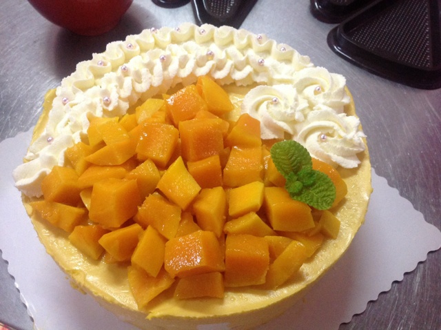 料超足的芒果慕斯蛋糕