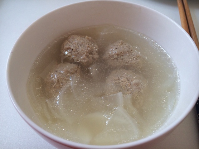 萝卜丸子汤