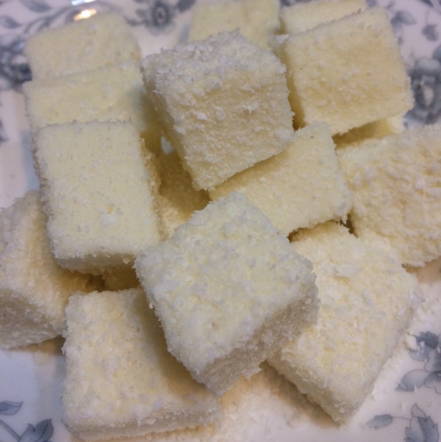 完胜85度C牛奶椰丝小方