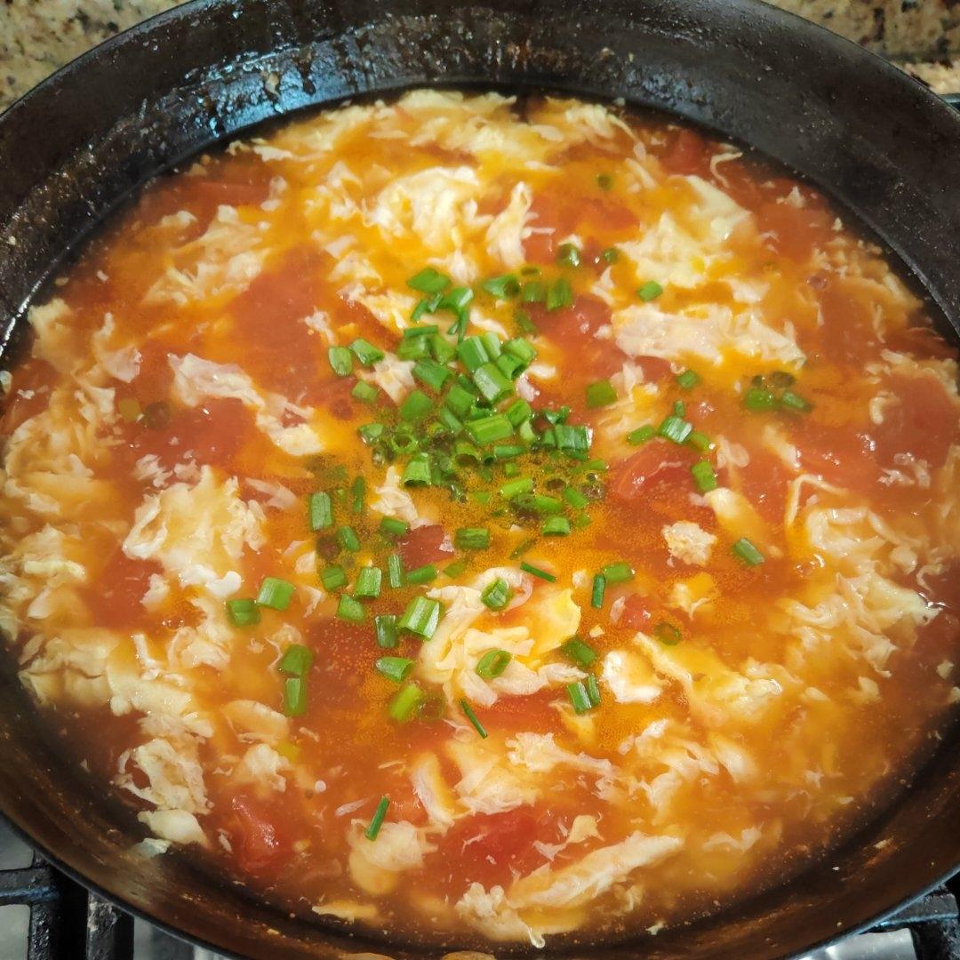 【跟我做不会错】简单又好喝的西红柿鸡蛋汤，家常又营养哦