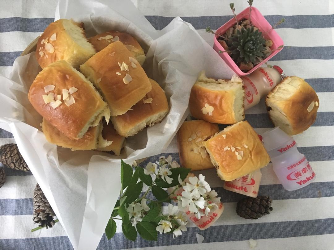养乐多奶油小面包