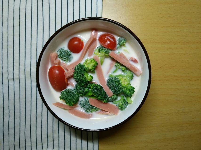 牛奶西兰花