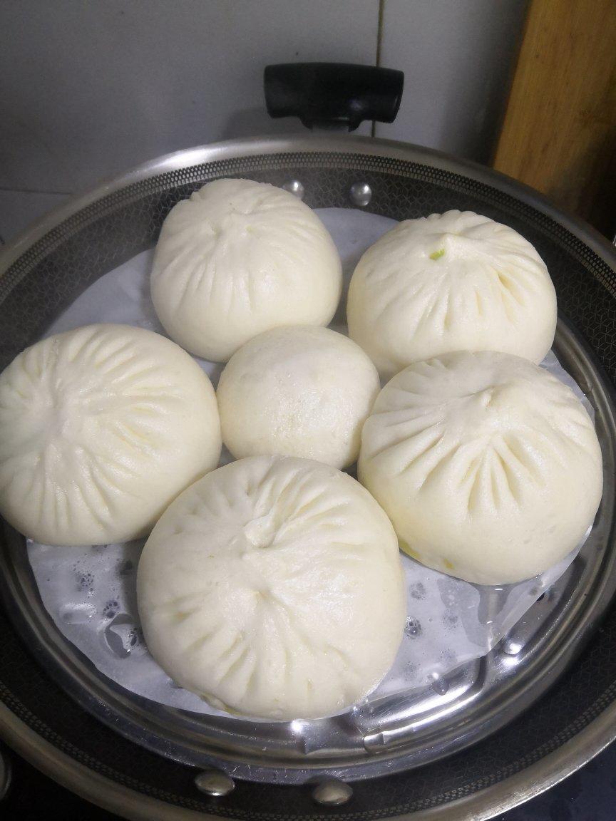 鲜肉包子