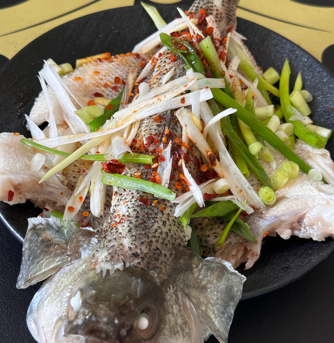 10分钟做 清蒸鲈鱼 （附切鱼图解）