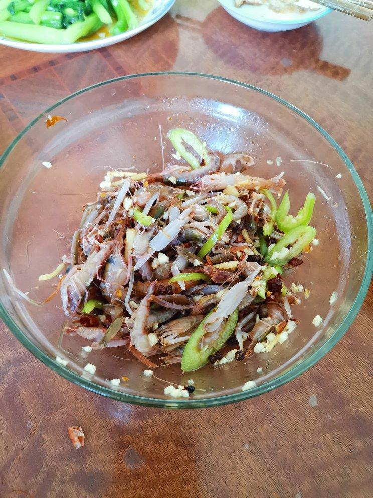 生拌麻辣嘎巴虾