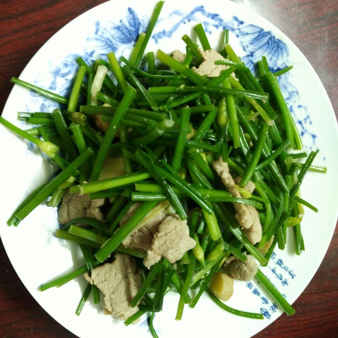 韭菜苔炒肉丝