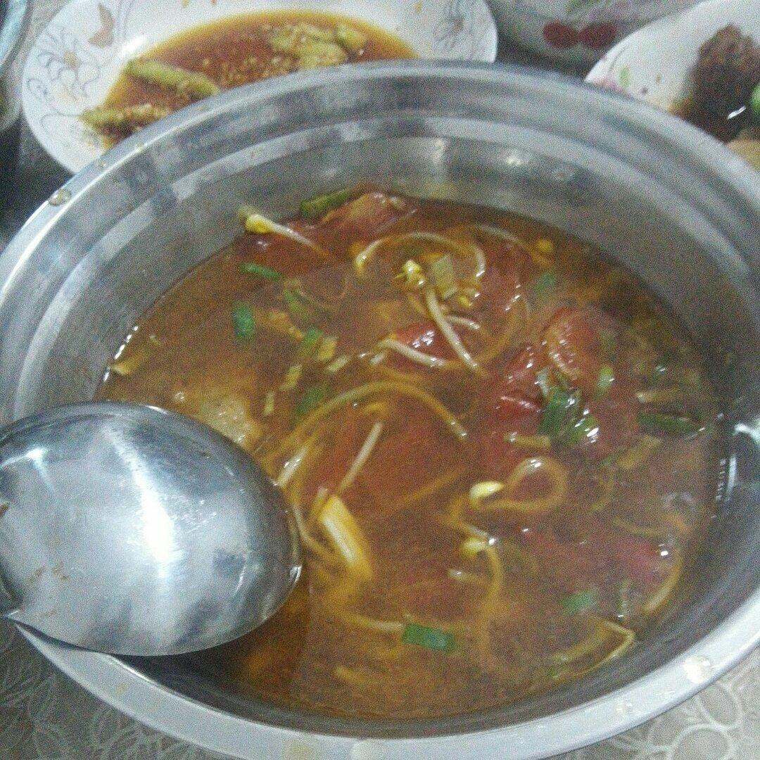 夏日清爽菜—西红柿炒豆芽