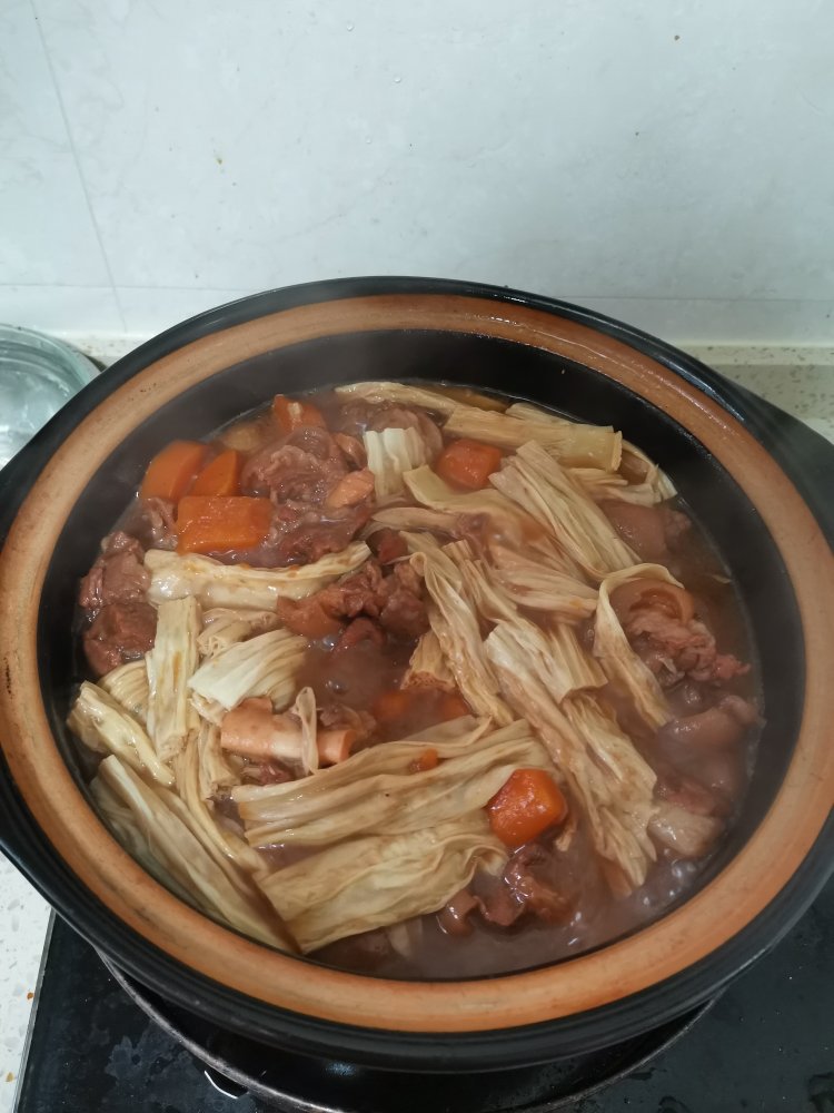 粤式支竹羊肉煲
