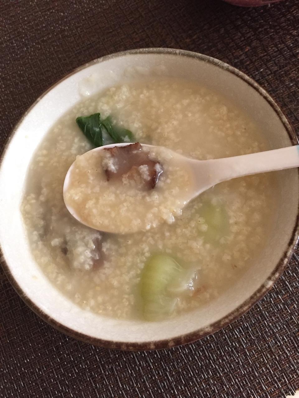 小米海参粥